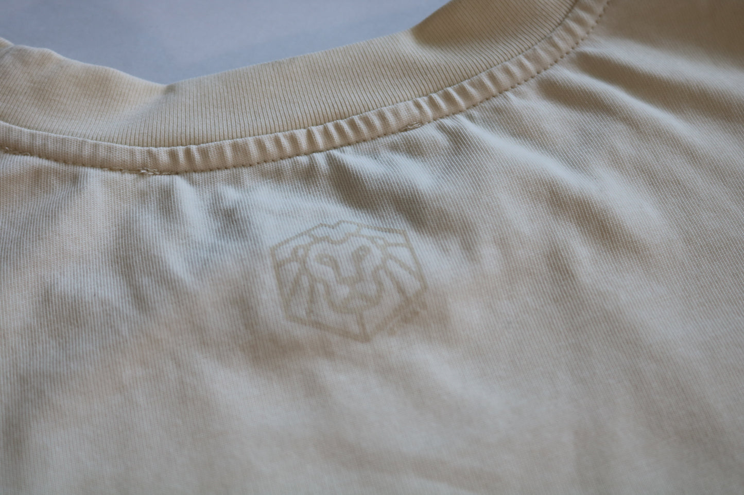 Core Tee (Bej)